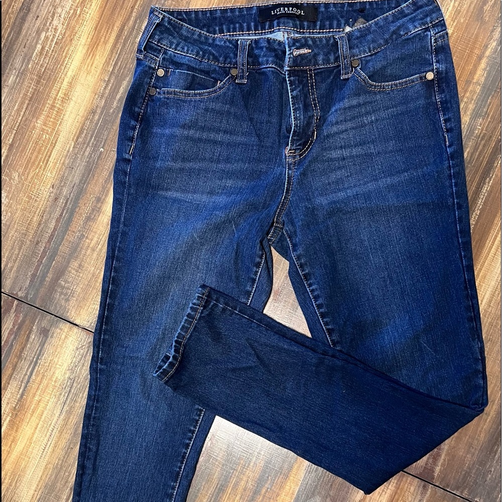 Liverpool Skinny jeans size 6 EUC